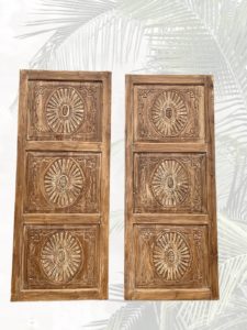 Schiebetueren-handgeschnitzt-breit